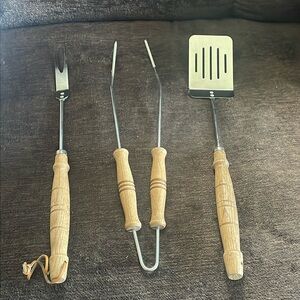 Excellent Used Condition~3 Piece Chrome/Wooden Handle BBQ Grilling Set